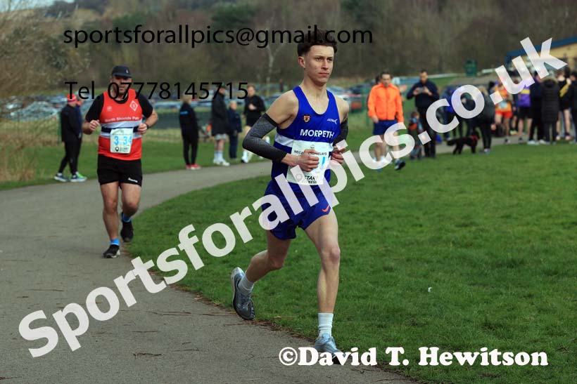 Senior and Veteran Men in the 2024 NECAA Road Relays Champs., Hetton Lyons Country Park, Hetton le Hole, County Durham. Photo: David T. Hewitson/Sports for All Pics